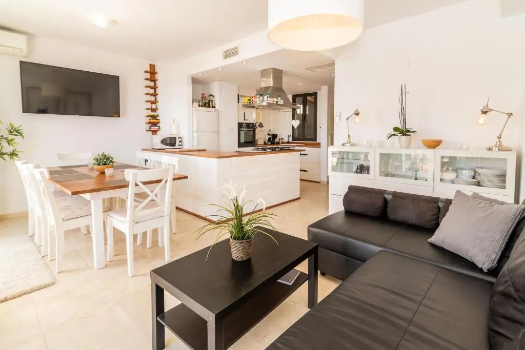 Torreblanca 4BDR Townhouse with Stunning Views