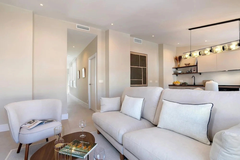 Exclusive Penthouse With Private Terrace in Granada San Anton 402