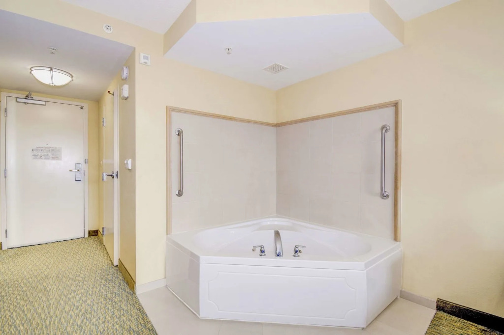 Hilton Garden Inn Waldorf
