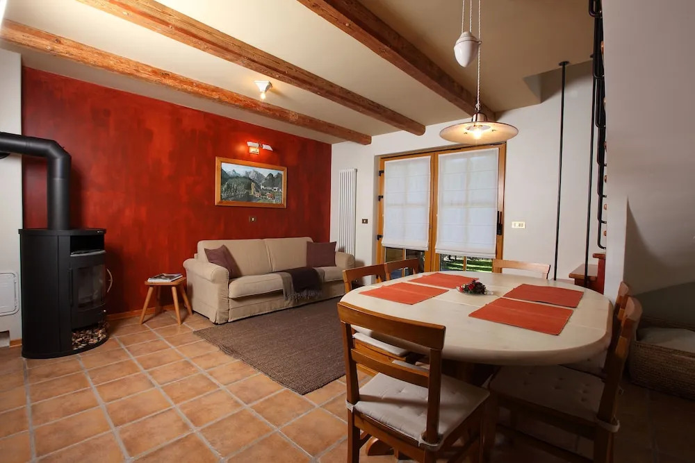 Kronau Chalet Resort