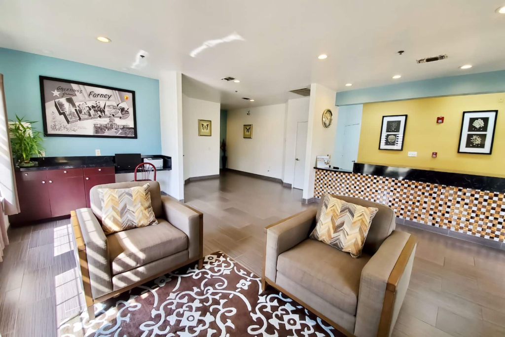 Scottish Inns & Suites Forney