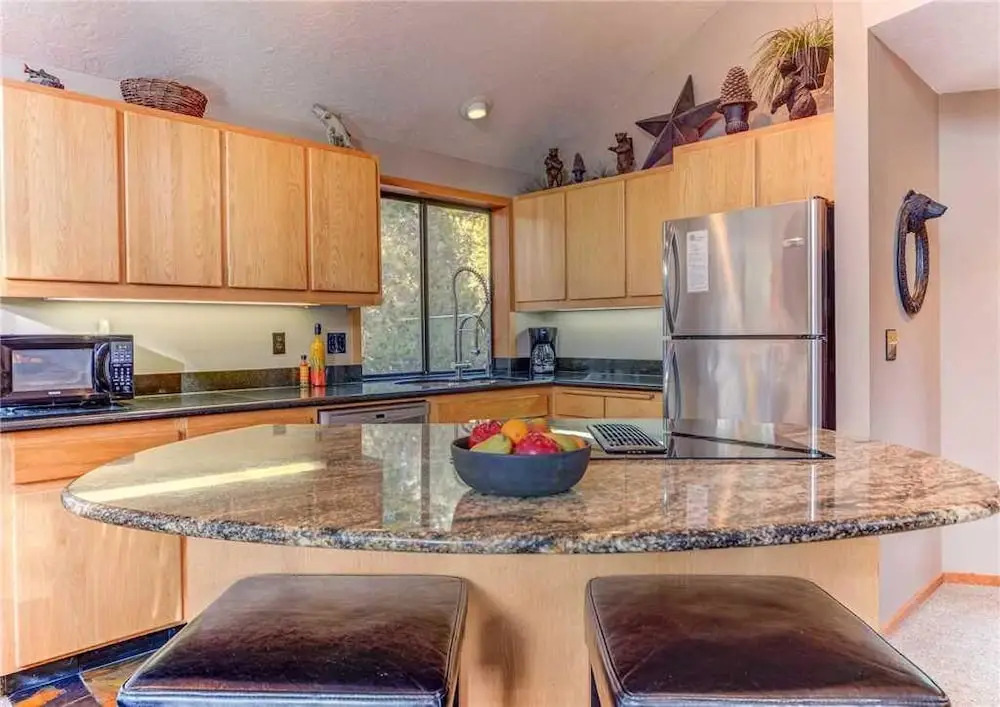 Deer Lane 11 by Village Properties at Sunriver