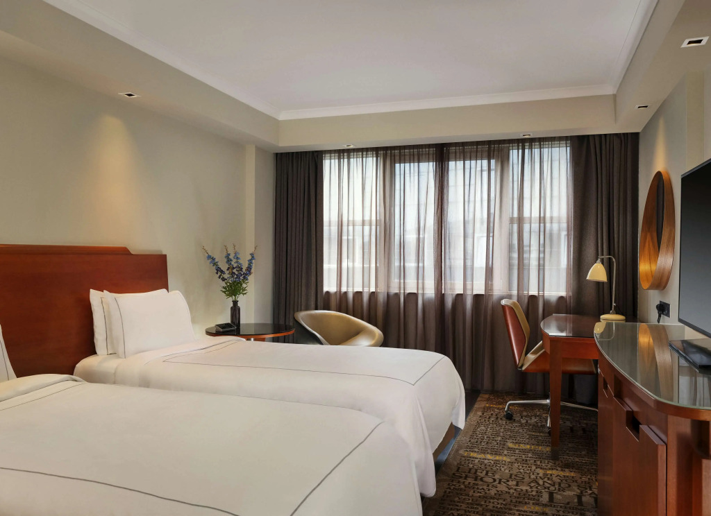 Park Plaza Victoria London