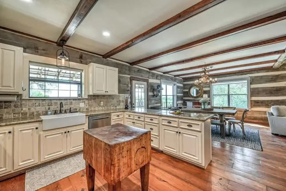 Luxury 23-acre Ranch With Hottub Near Alamosprings