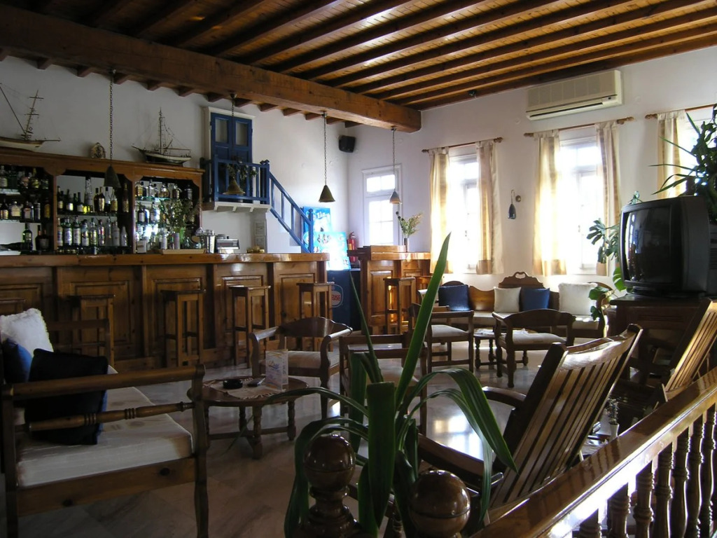 Vienoulas Garden Hotel