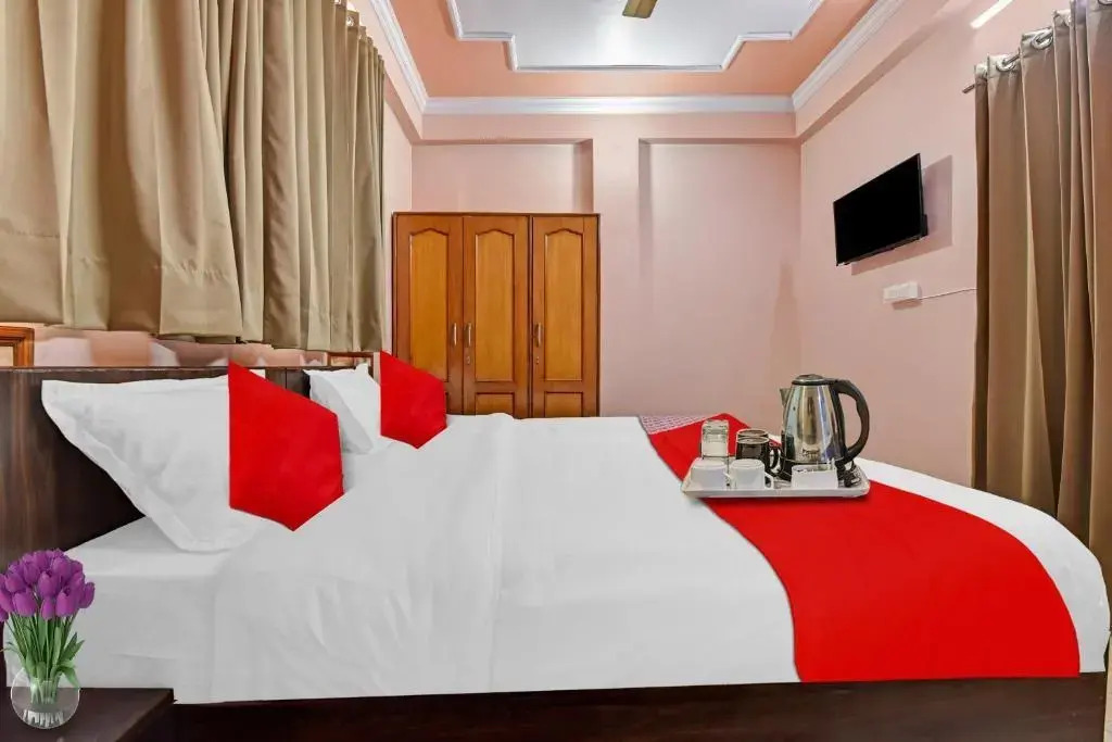 Oyo Flagship 93038 Hotel Regal Stay