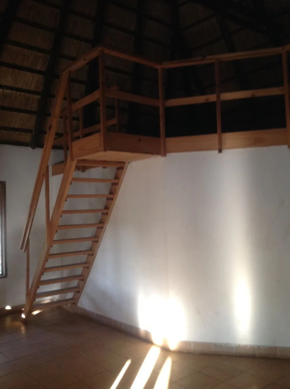 Livingstone Guest Farm - Hostel