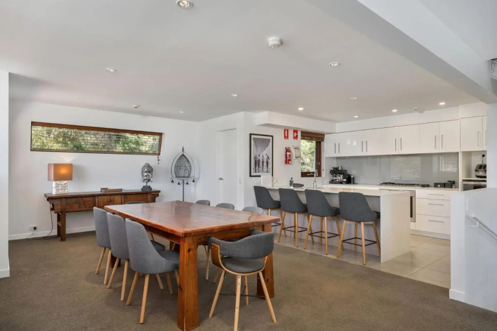 Elevation 3 bedroom and loft penthouse with gas fire and alpine views
