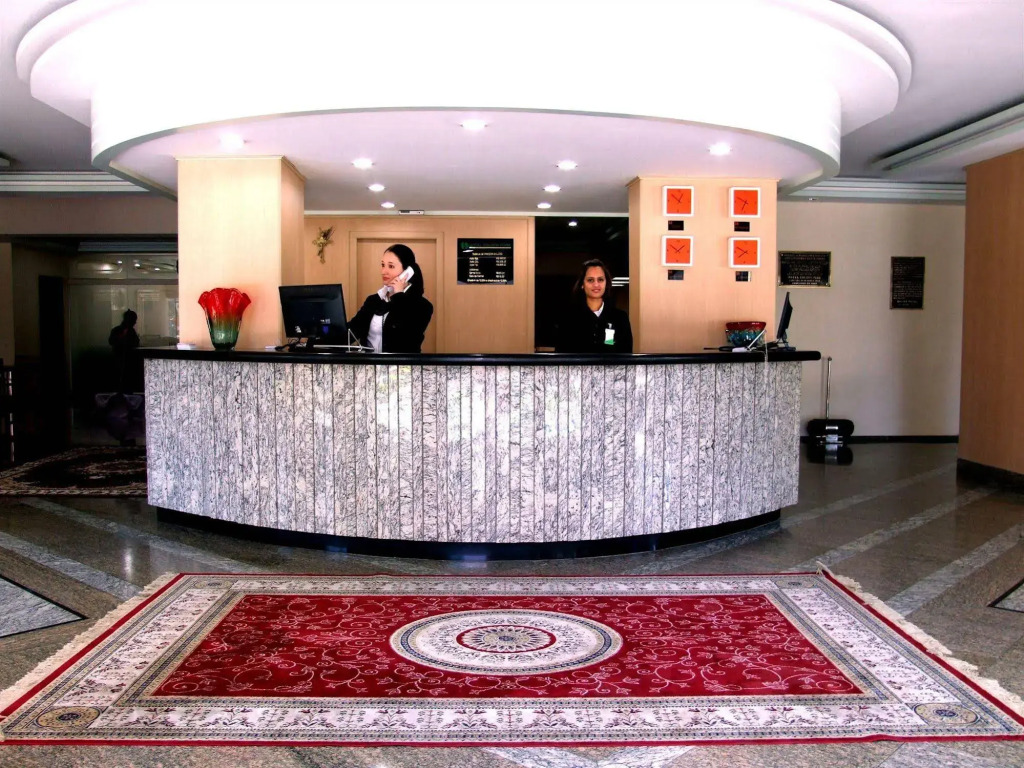 Hotel Golden Park Curitiba By Nacional Inn
