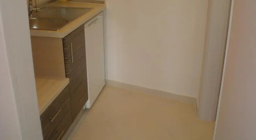 Almira Rooms