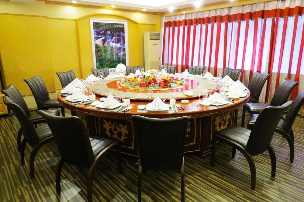 Lin Yuan Hotel
