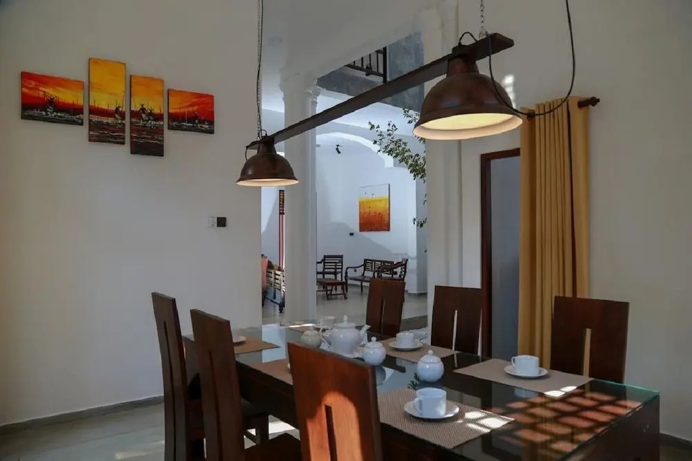 The villa has 6 bedrooms, 1 bathroom, a flat-screen Tv with satellite channels,