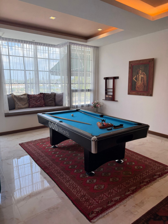 Villa Viola | 7 BR Brand New Fully Staffed Villa