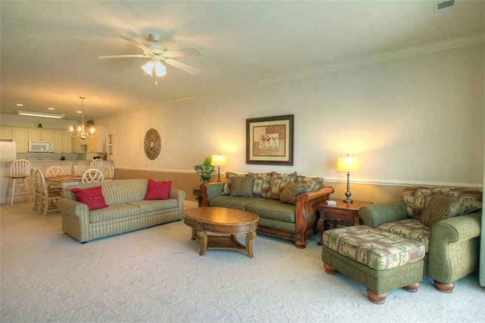 Magnolia Pointe Three-bedroom Apartment 302-4827p