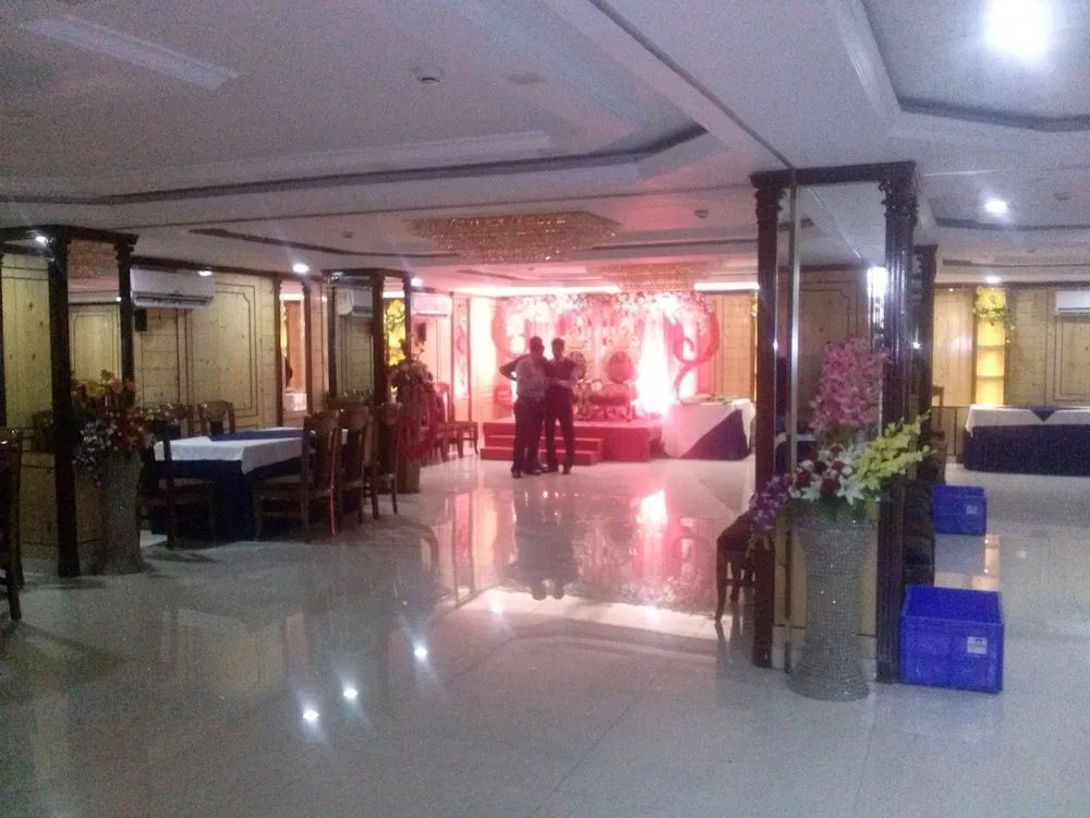Hotel Thames International
