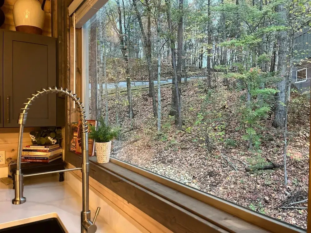 Ebenezer 4 Bedroom Cabin