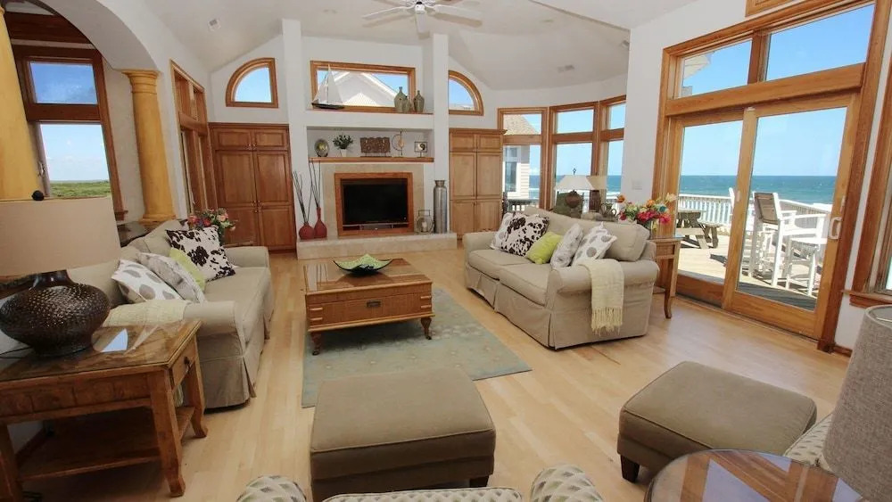 Windrift - 6 Br Home