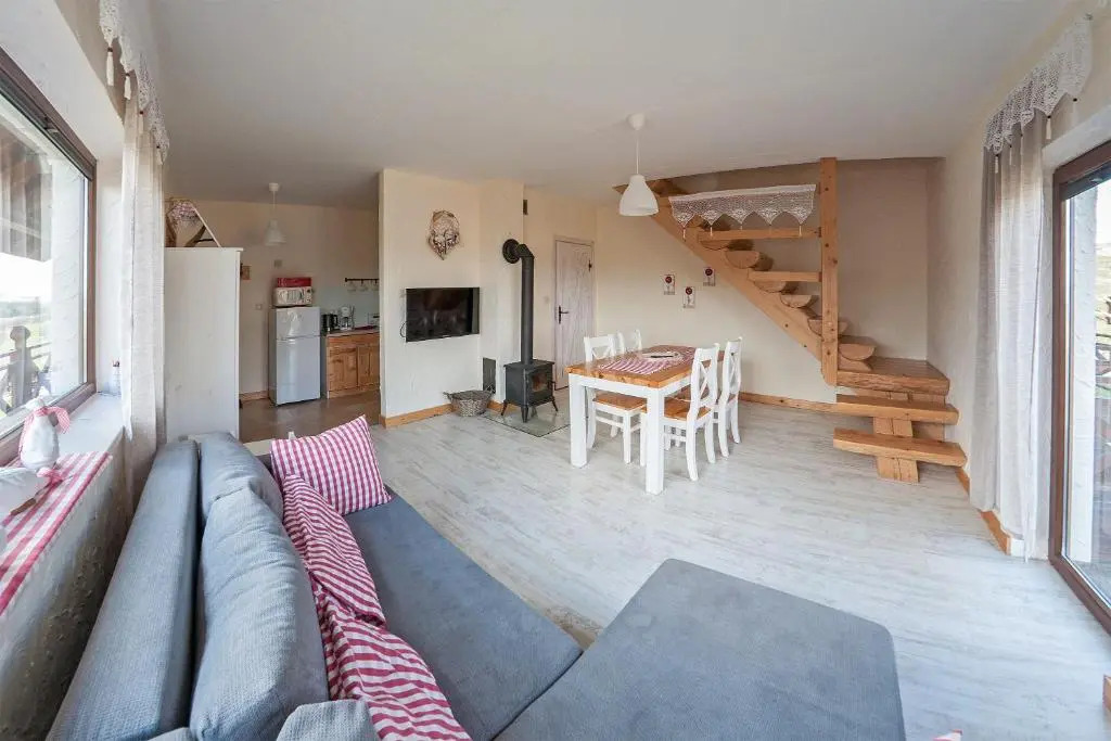 Chata w Bieszczadzie SPA apartamenty i domki z basenem Bieszczady