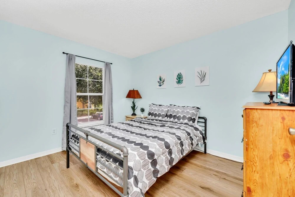 Brand New Quiet 4 BR Townhome in Emerald Island