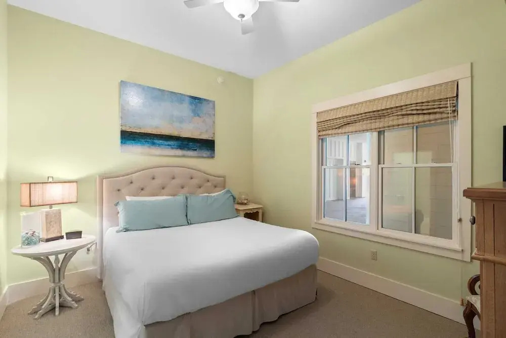 Salty Air & Blue Mountain Flair 3BR Condo w/ Pool, Balcony & Beach Access!
