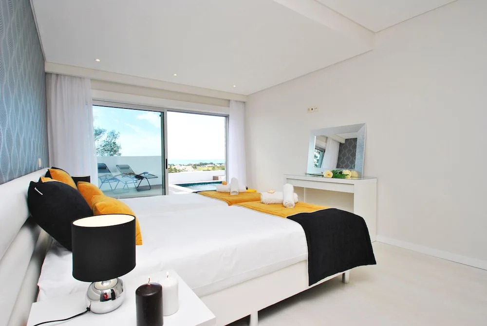 Villa Tahiti - com Vista Mar, Piscina Infinita e Jacuzzi em Albufeira
