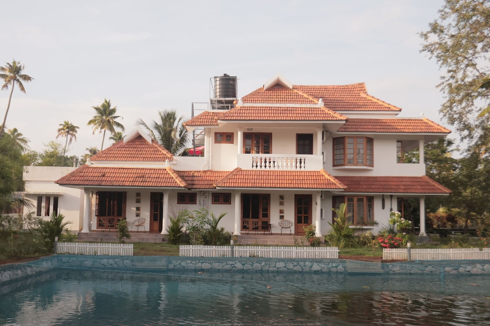 ELIVAAS Palliath House 3 BHK with Patio