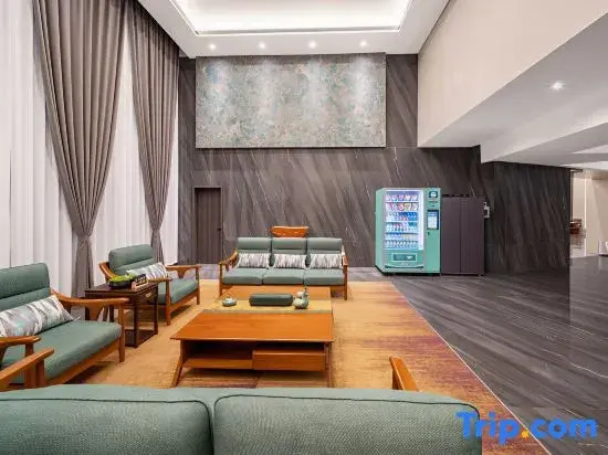 Urba S Hotel (Yili Xinyuan Kaiyuan Food Plaza Branch)