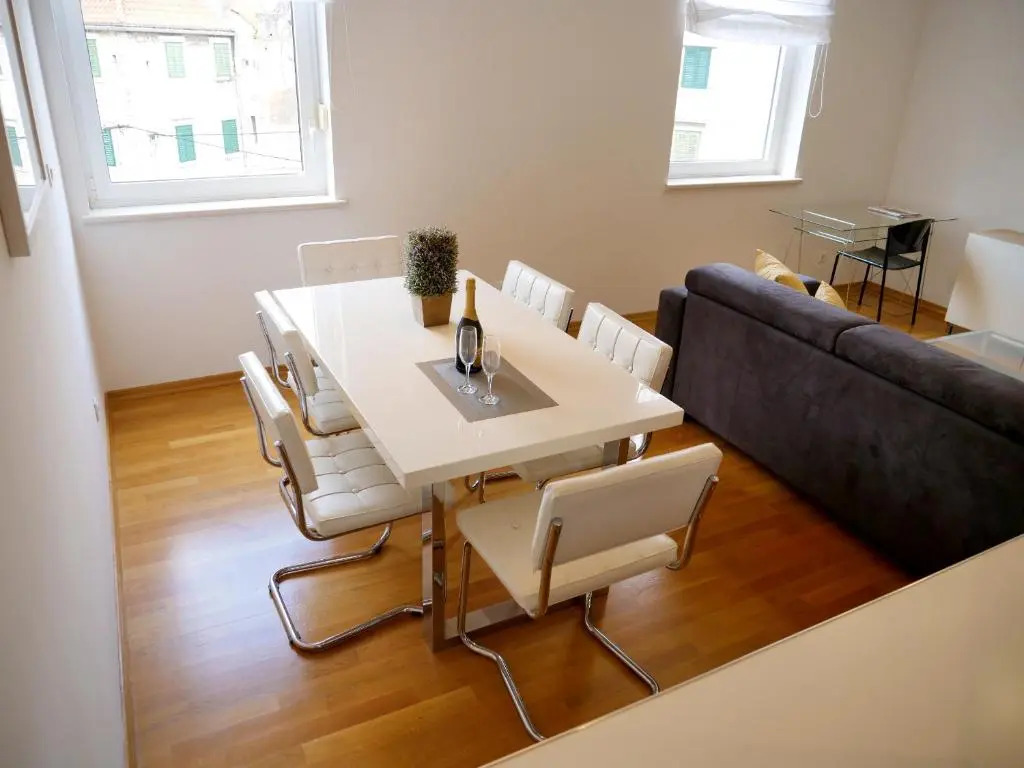 Furioso Apartments