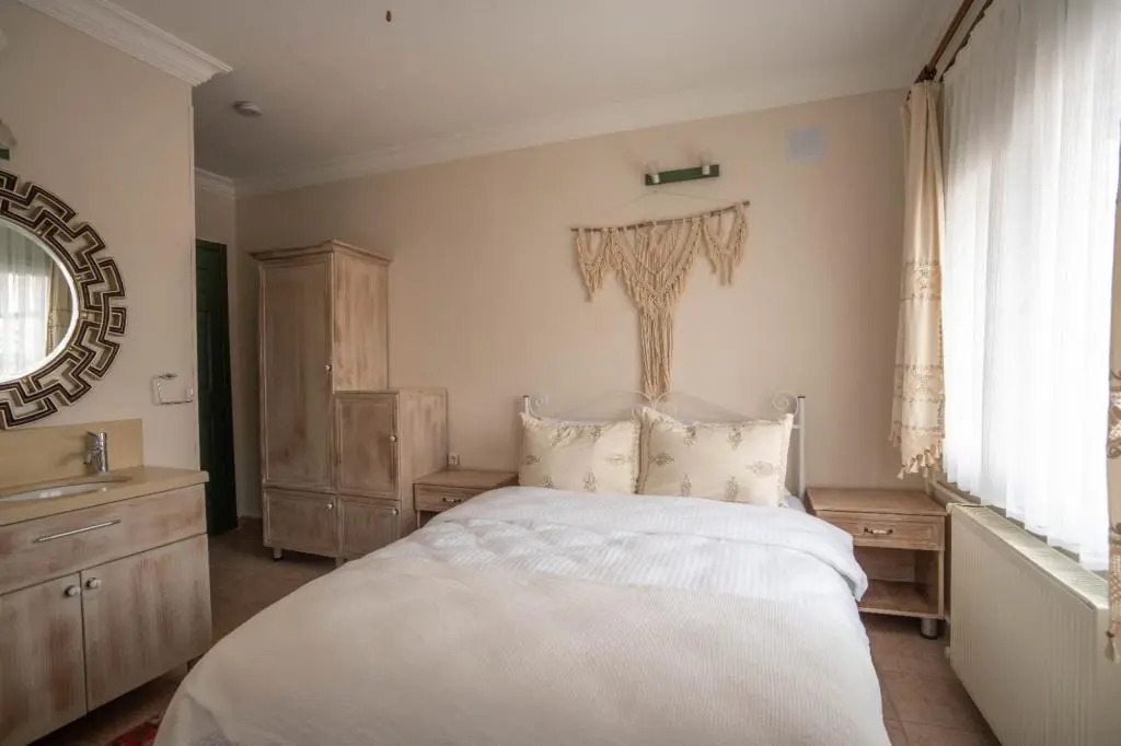 Cunda Zeytindal? Garden Otel