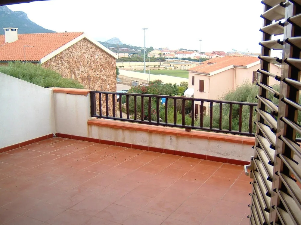 House With 3 Bedrooms in Golfo Aranci, With Wonderful sea View and Fur