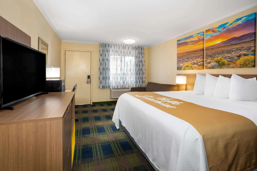 Days Inn by Wyndham Alamogordo White Sands
