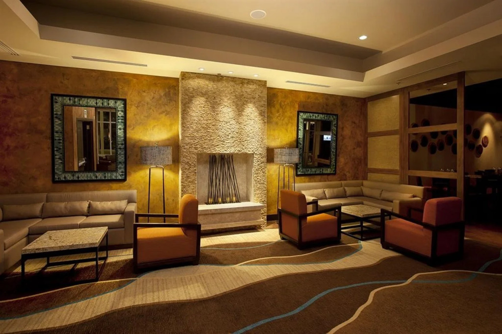 Jamaica Bay Inn Marina Del Rey Tapestry Collection by Hilton