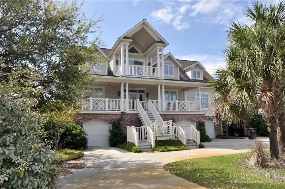 Daniel 7 Bedroom Home