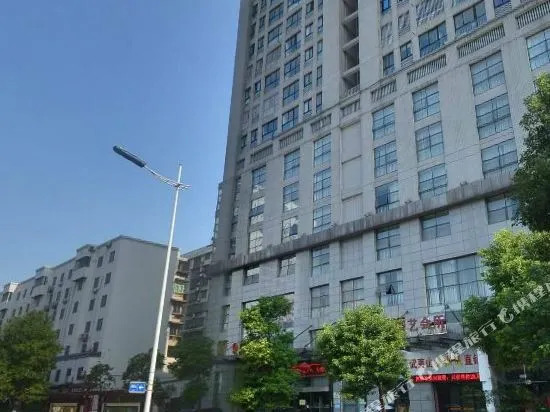 9581 Business Hotel