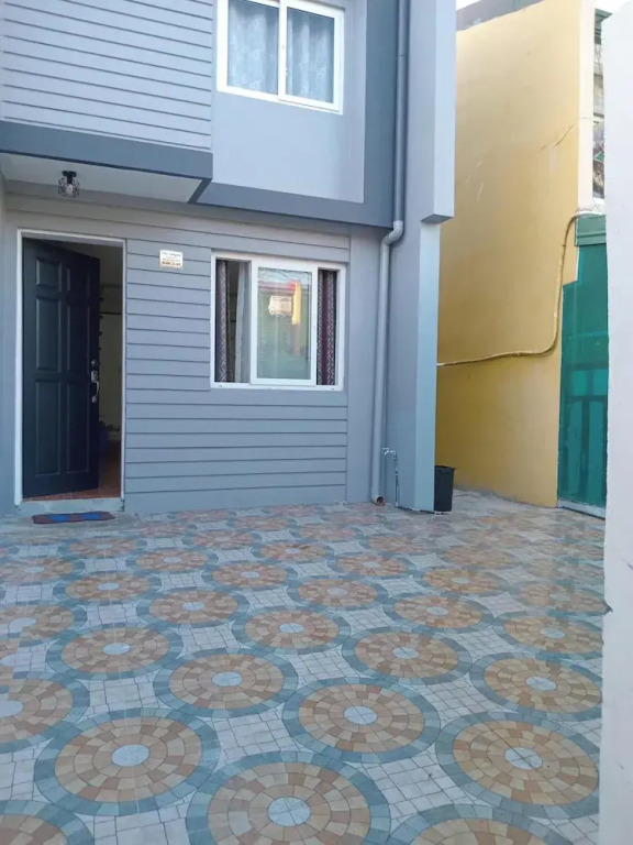3g's & C Calapan Transient House