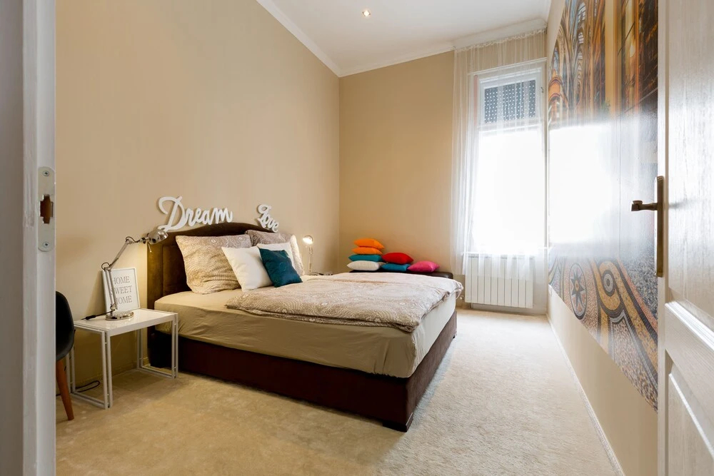 Luxurious 2 bedrooms apartment downtown