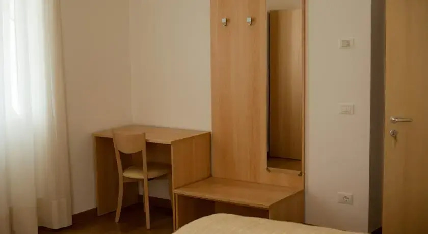 B&B Vaja