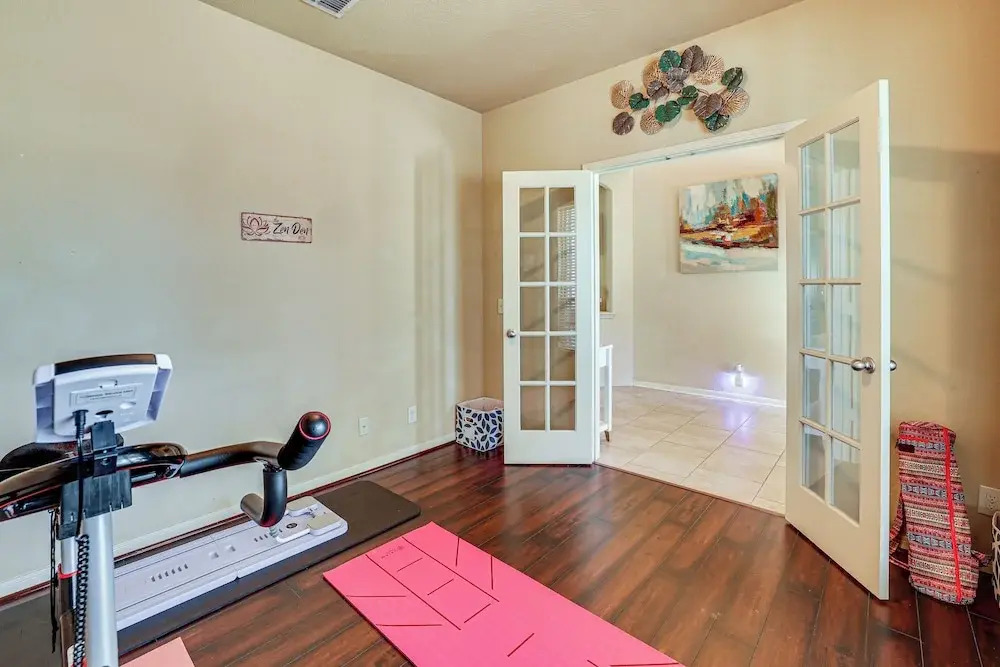 Family Home: Cook, Create & Unwind Near Lackland