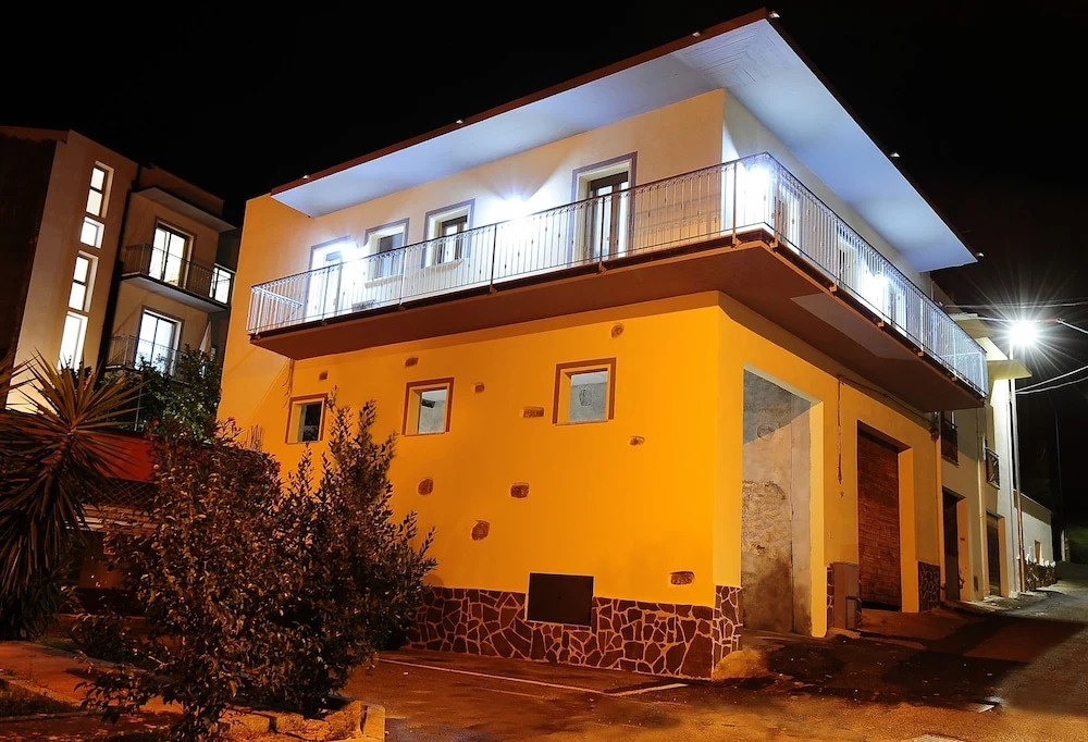 INAH Rooms