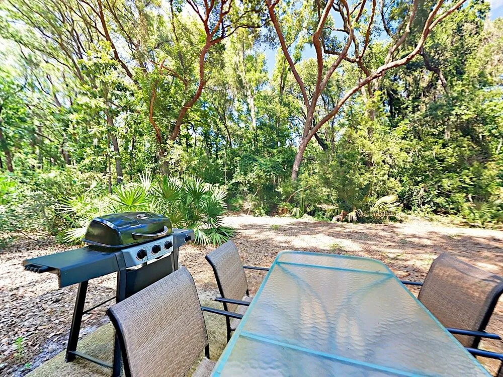 Sea Pines 2br W/ Patio, Near Beach 2 Bedroom Home