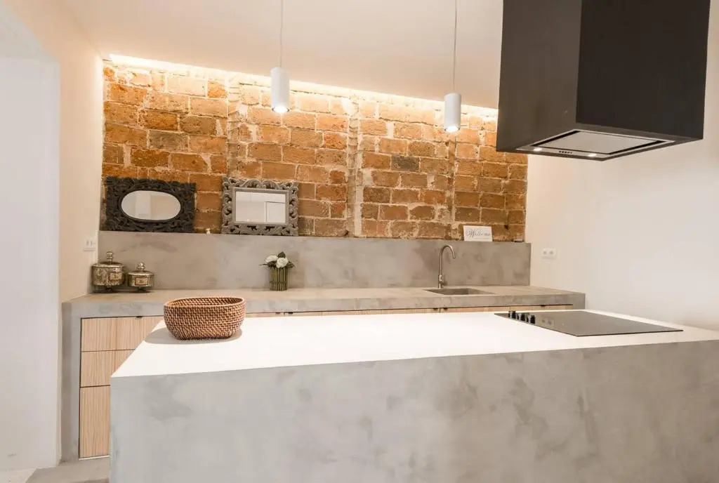 Impressive Apartment in Madrid Center by Batuecas