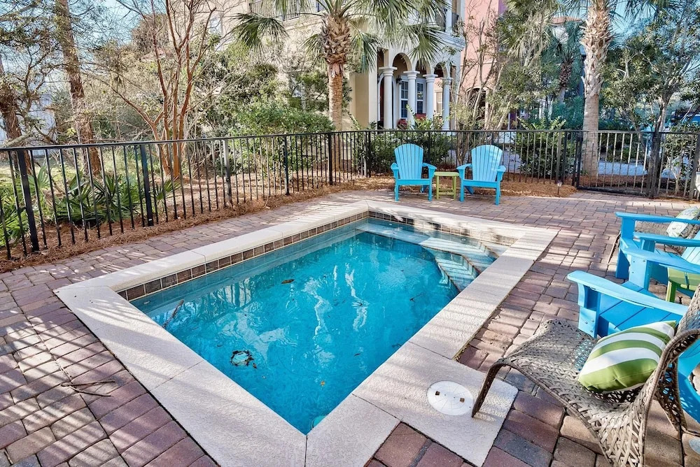 Sandy Seananigans 4 Bedroom Holiday Home by Five Star Properties