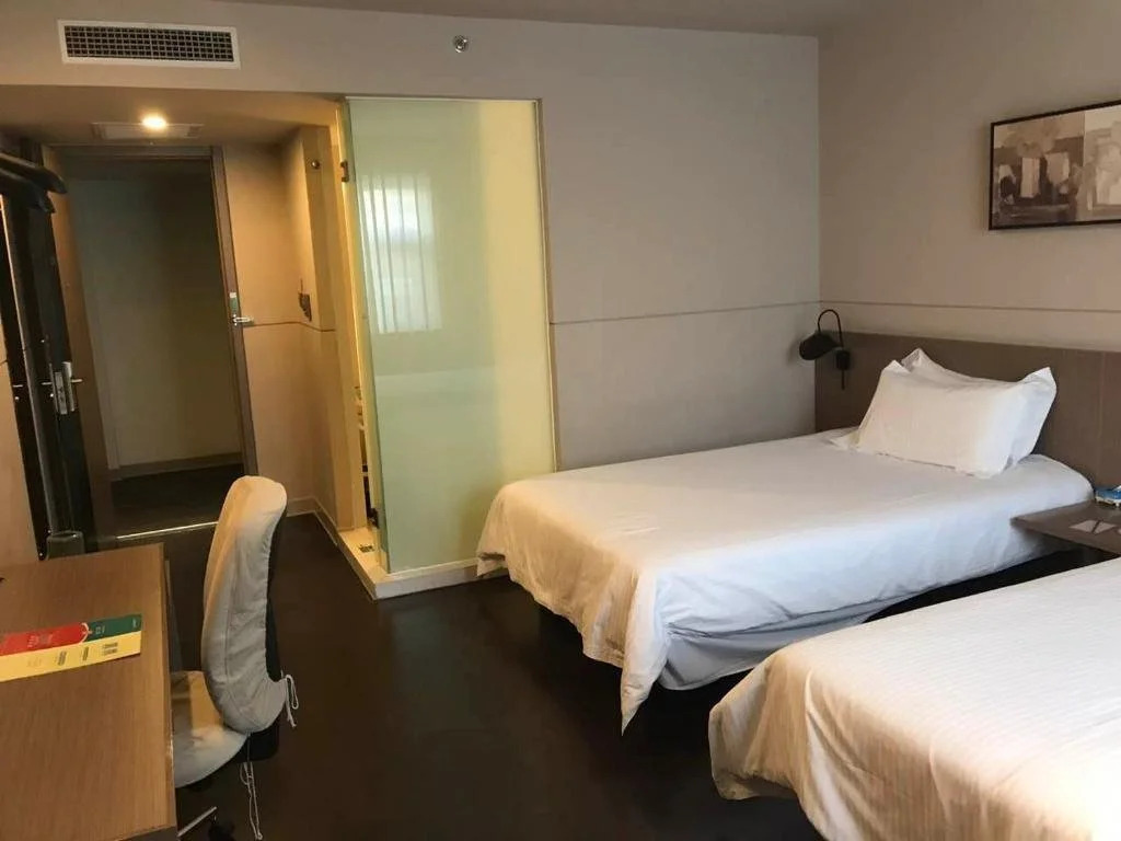 Jinjiang Inn Tianjin Binhai New District North Center Road