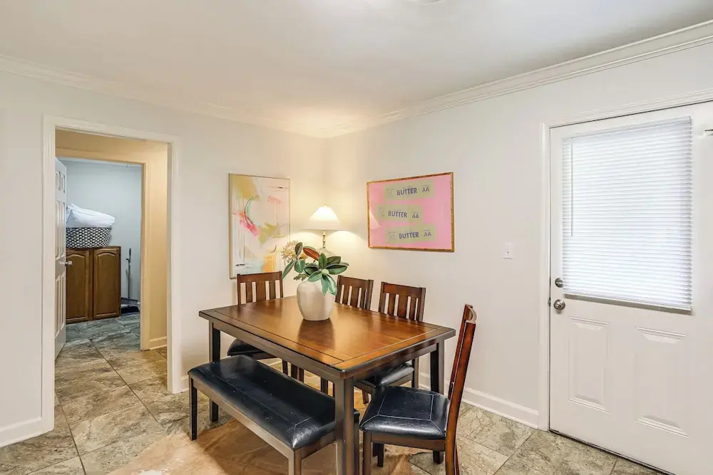 < 1 Mi to Ole Miss & The Grove! Charming Getaway