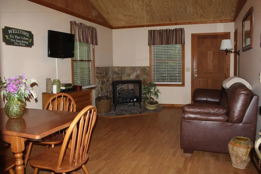 Springmaid Mountain Retreat & Stables