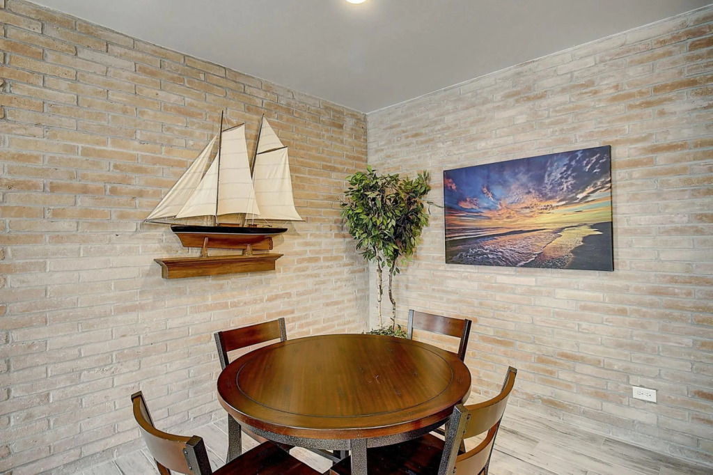 Channelview  217 in Port Aransas