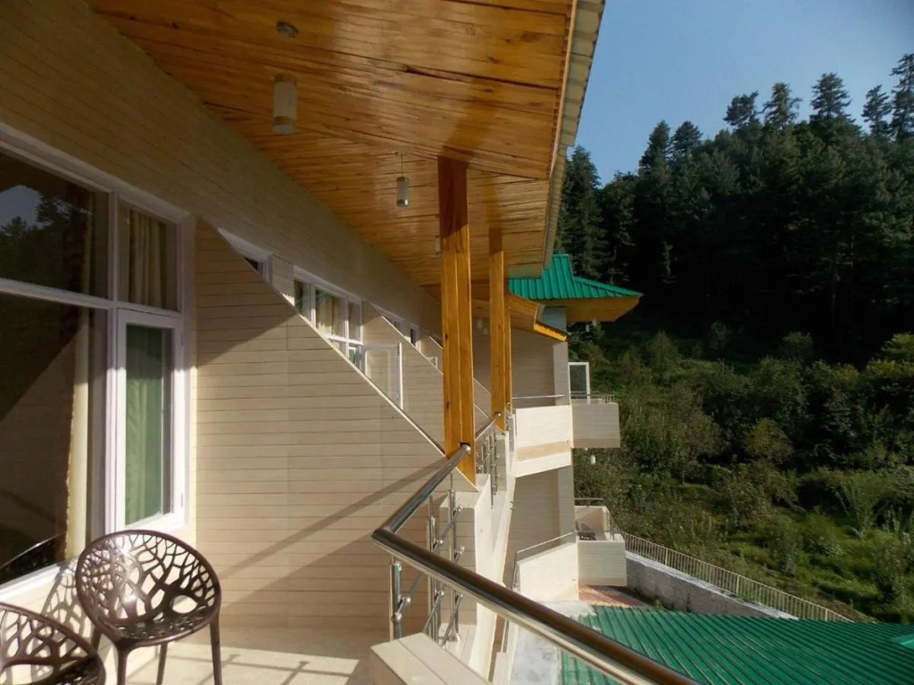 Snow Touch Resort (Shri Nath Group)