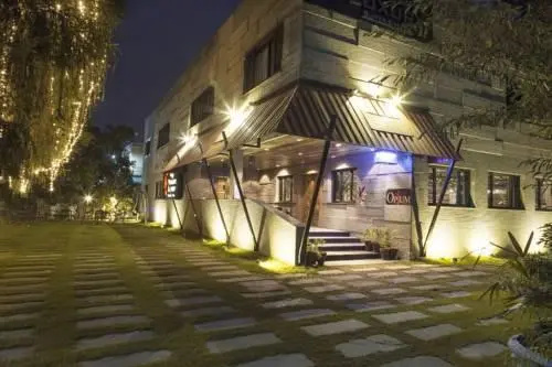 Royaute Luxury Suites and Hotel Gulberg Lahore