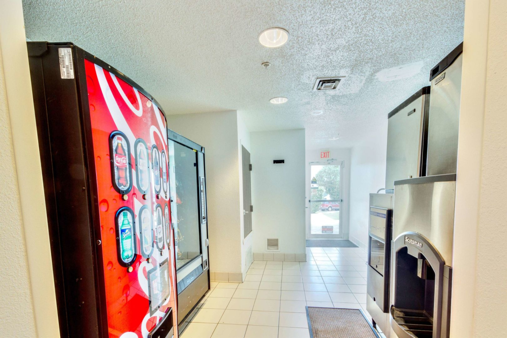 Motel 6-Lewisville, TX - Dallas