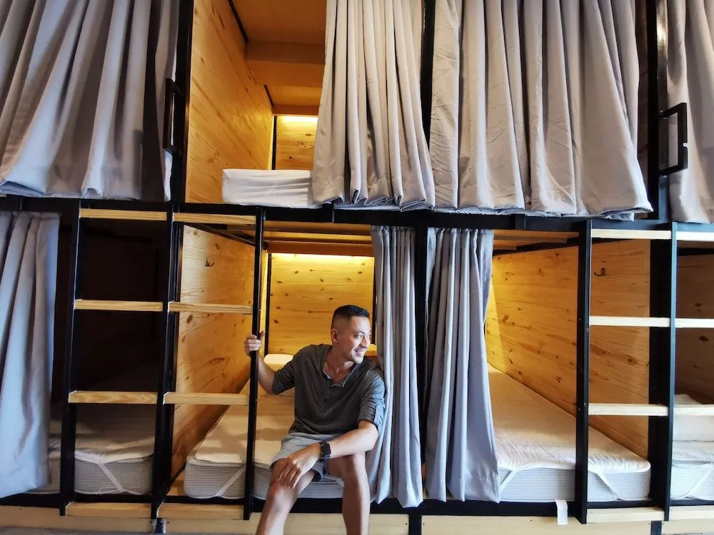 Murals Sleepbox Capsule Hostel - Adults Only